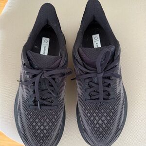 HOKA Clifton 9 All-Black Sneakers Women’s 9.5 Regular Width